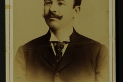 Nicolae MIRCEA, la data construirii imobilului Caru' cu bere - (1899)
