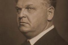 Mihail Sadoveanu