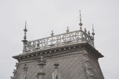 Ornamente din zinc și ardezie