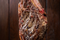 Tomahawk Caru' cu bere Caru' cu bere